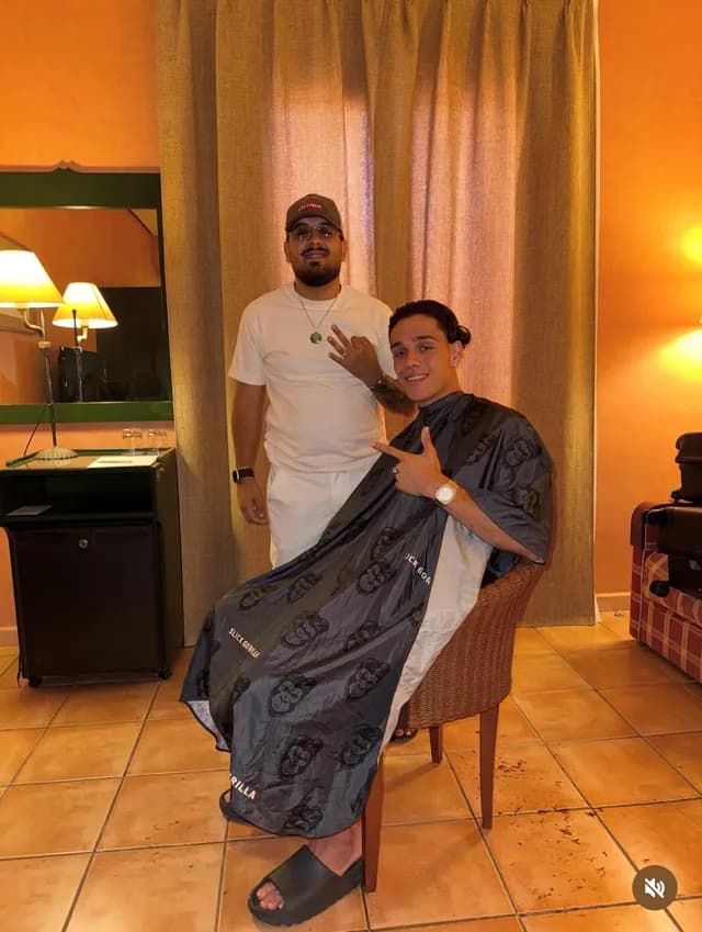Servicio de barbero a domicilio en casa del cliente